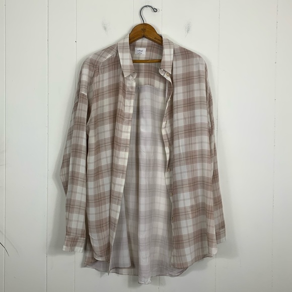 Aritzia Silk Shirt - Picture 3 of 4